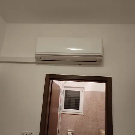 Ledi Kaštela
